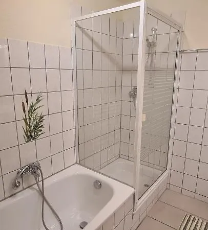 Aaron Inkl Bettwaesche Handtuecher Endreinigung Prázdninový dům *